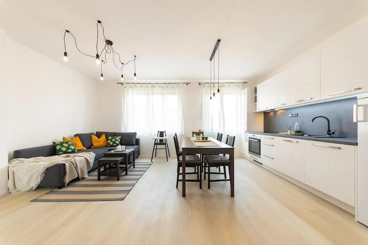 Beautiful Apartment In City Brünn   Brünn (Brno)